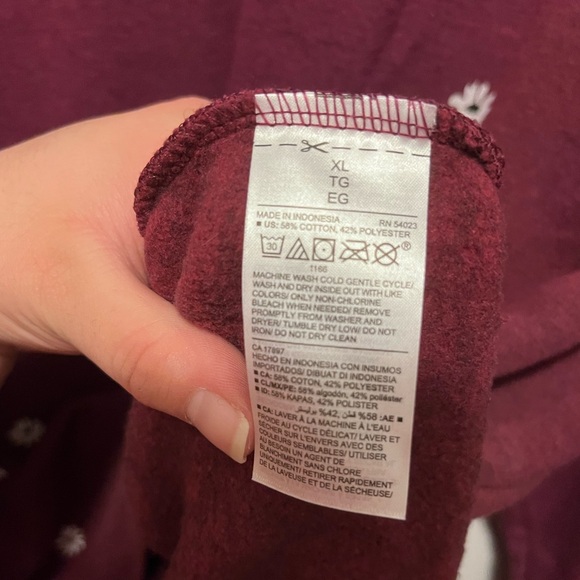 Maroon Sweatshirt with Daisies - Picture 4 of 4